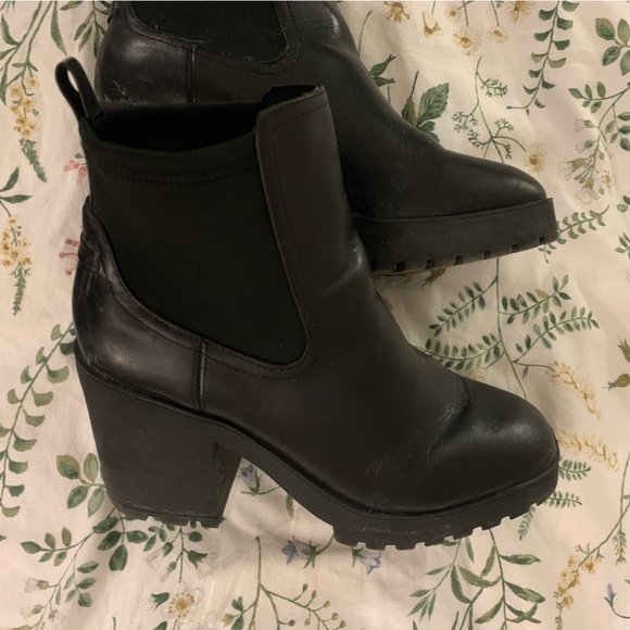 Aldo heeled boots size 7.5 - Picture 3 of 4